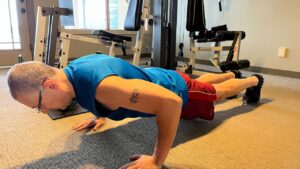 Read more about the article I Heard A Myth That Travel Destroys Your Routine And Kills Your Health Progress. So I Decided To Test It